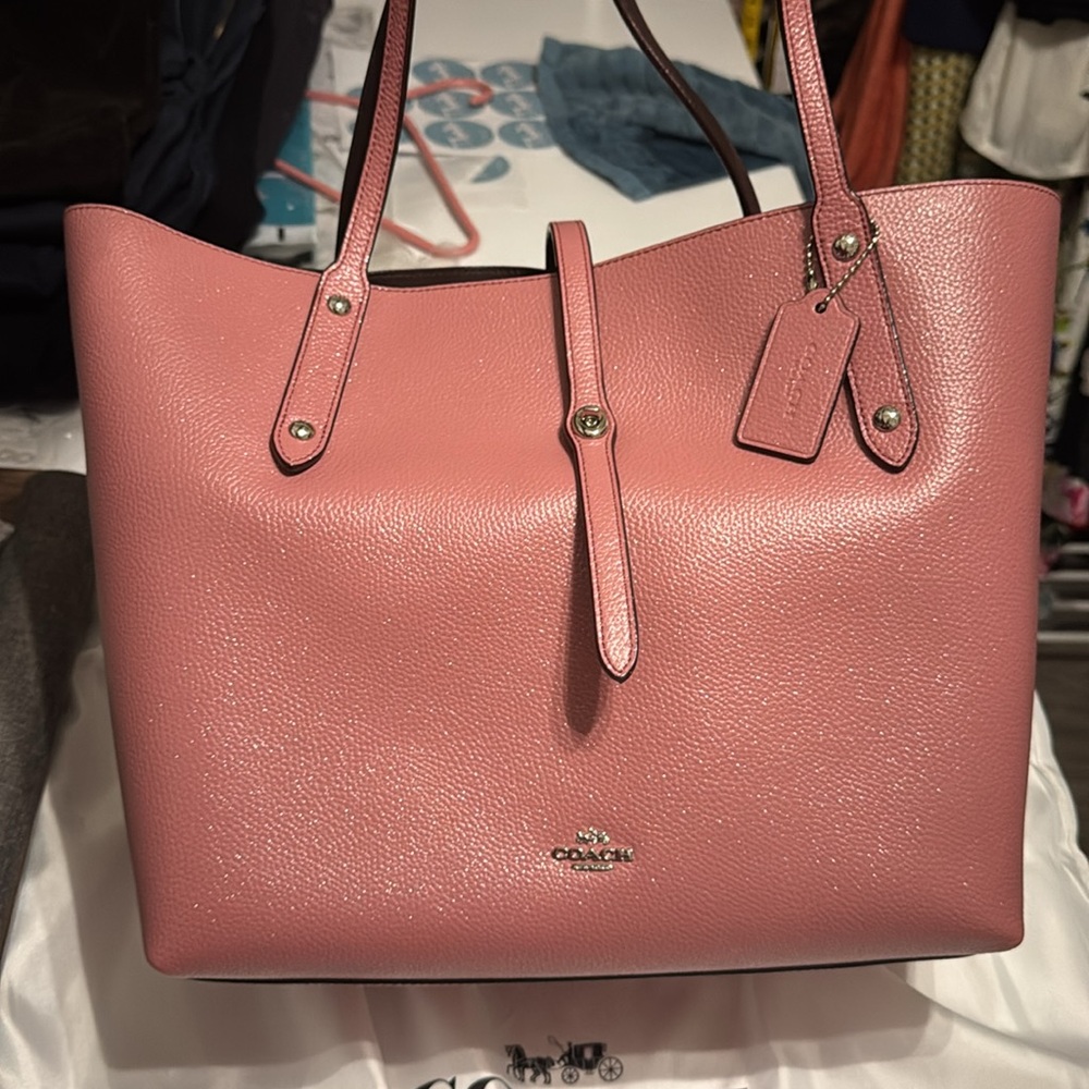 Coach Market Tote in Rose!